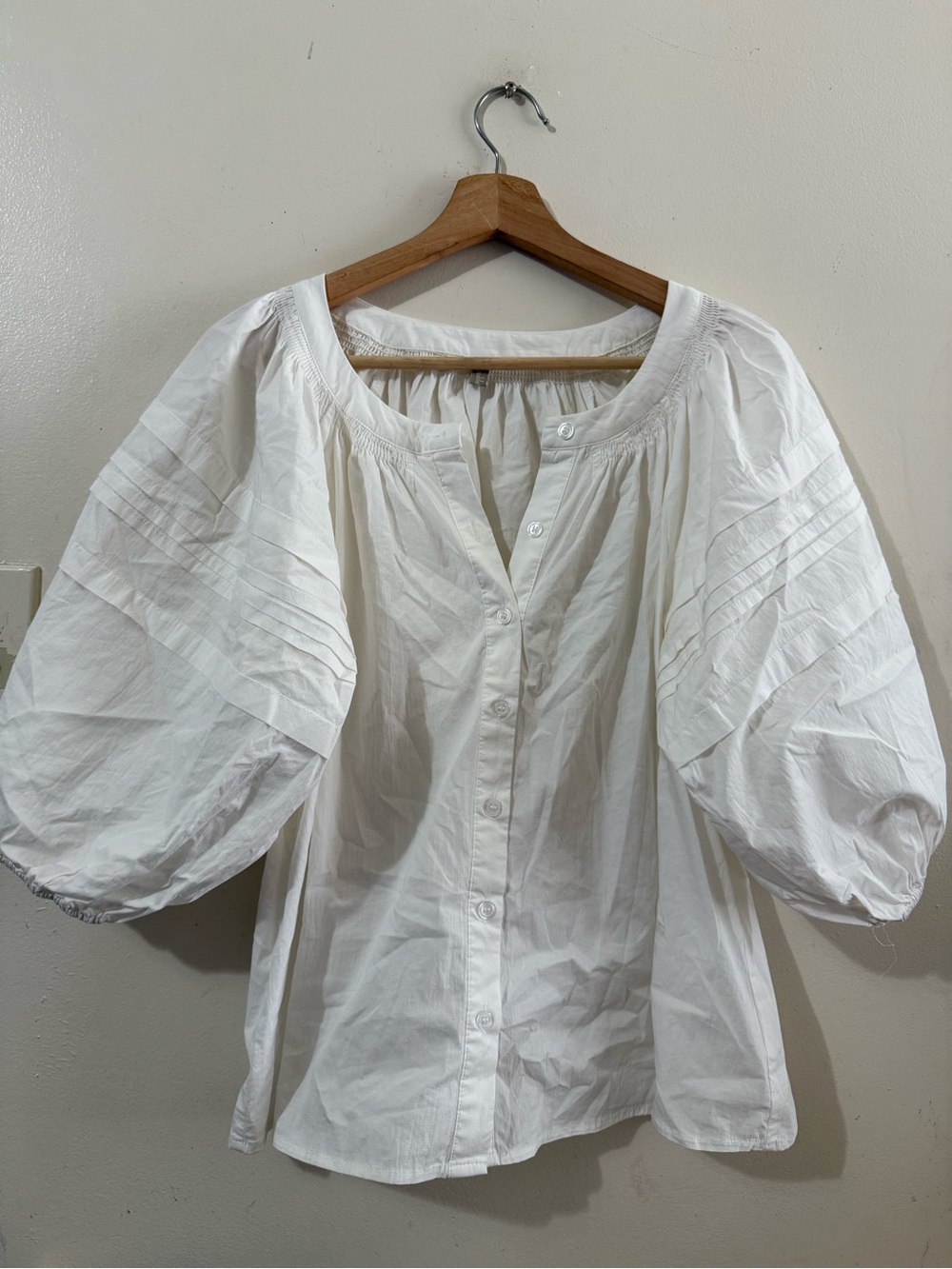 Double seven Women's White Puff-Sleeve Button-Front Blouse